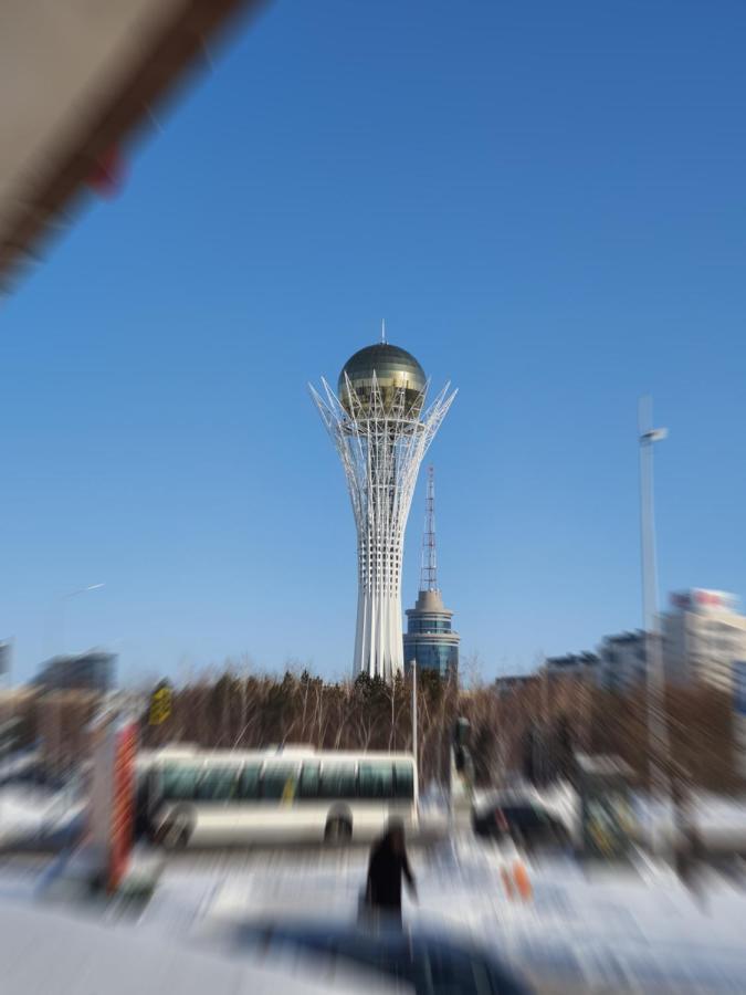 Apartment In Heart Of Astana Екстериор снимка