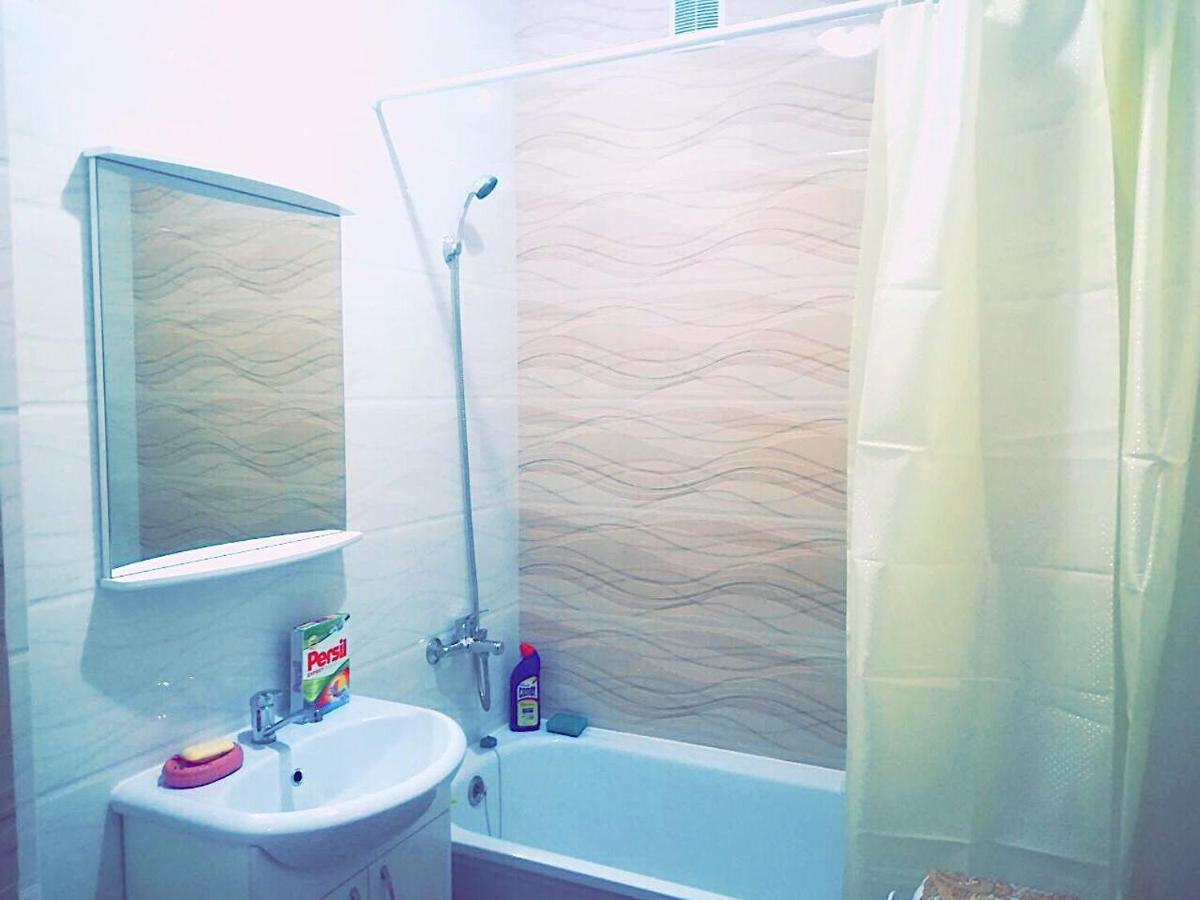 Apartment In Heart Of Astana Екстериор снимка