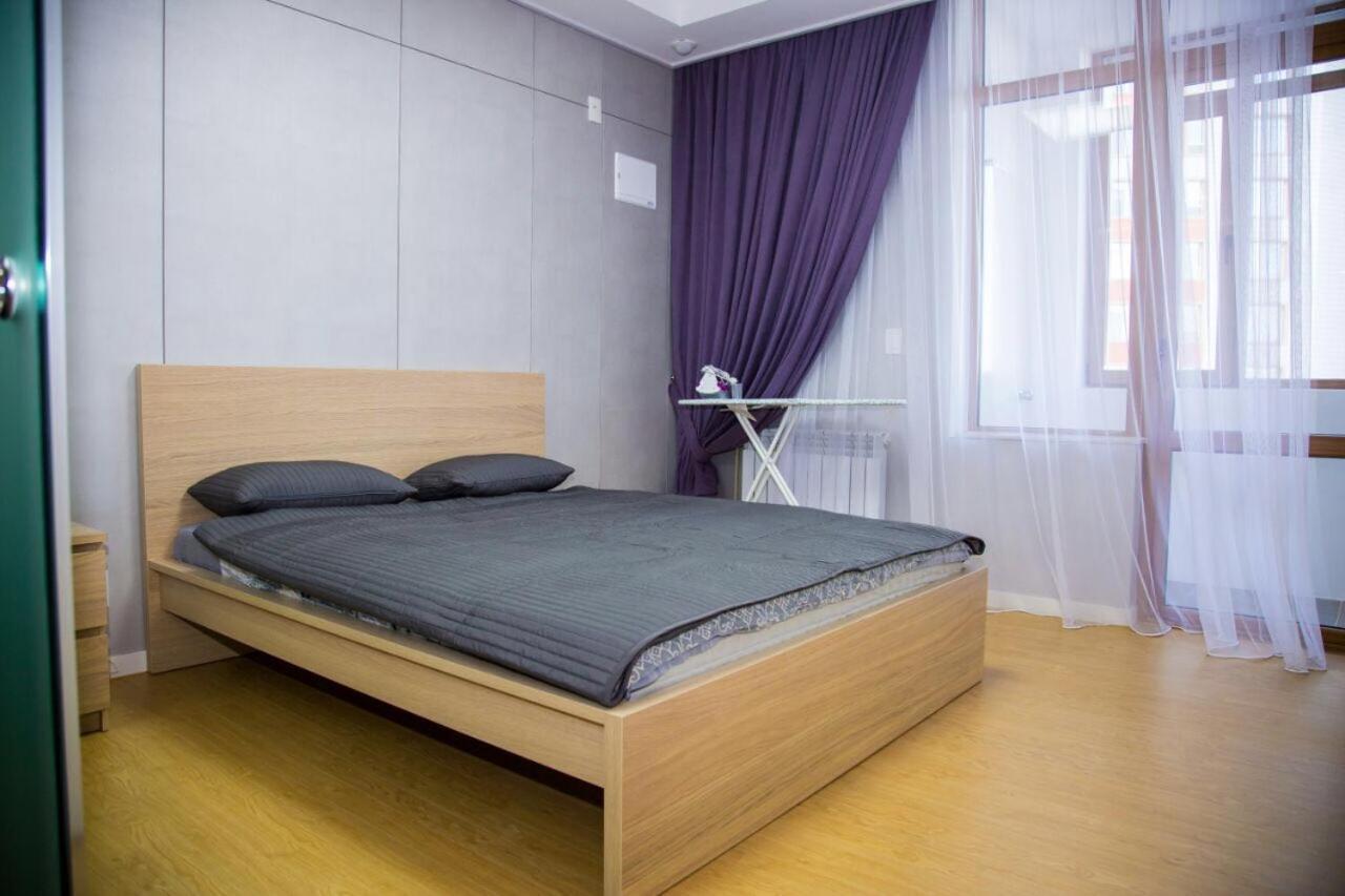 Apartment In Heart Of Astana Екстериор снимка
